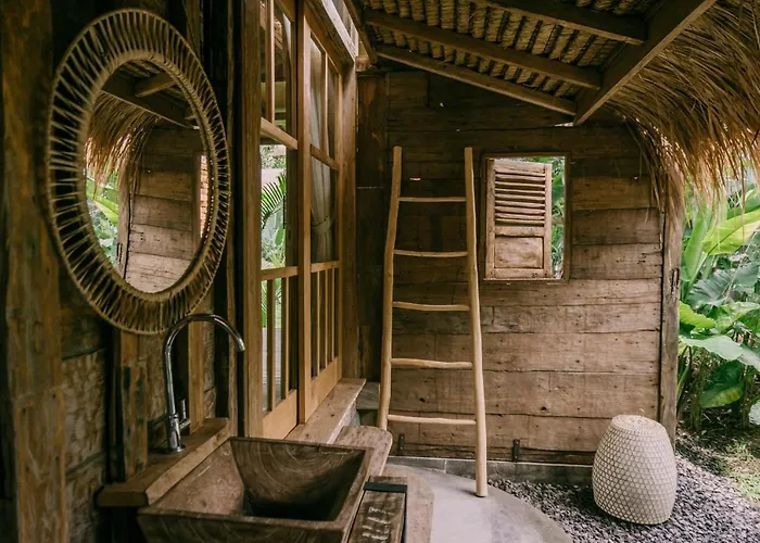 Accommodatie bij particulieren Wooden House Near Bali Zoo Sukawati